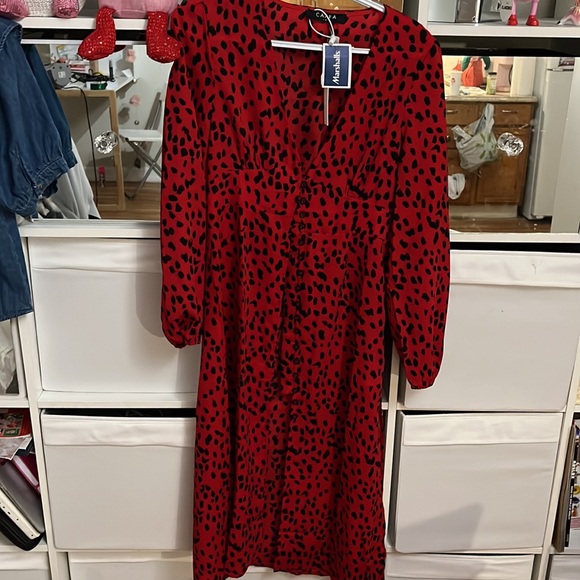 A long dress - Picture 2 of 5